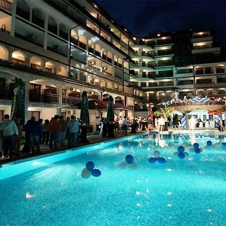 Menada In Amphora Apartments Свети Влас